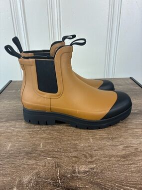 NEW Everlane Size 7 Womens Rubber Chelsea Rain Boots Camel Brown